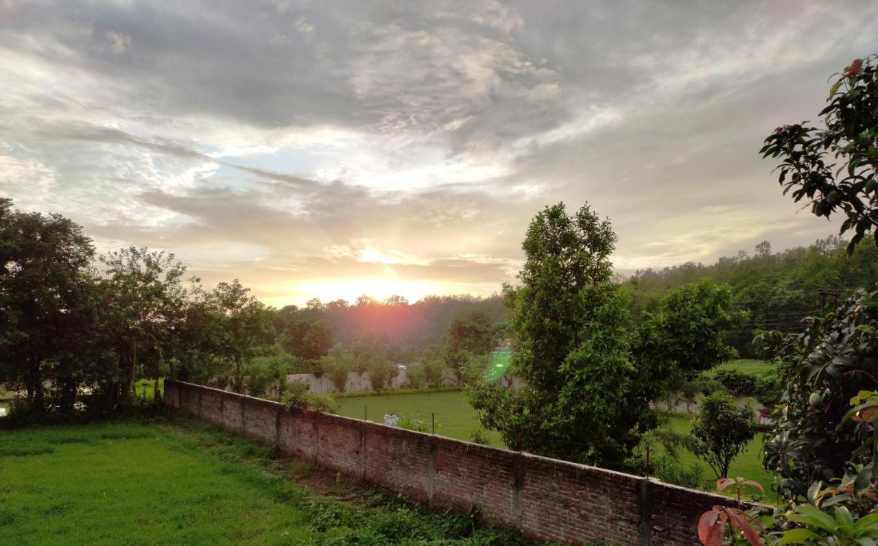 Sun N Soil Backpacker Hostel Lachhiwala Dış mekan fotoğraf